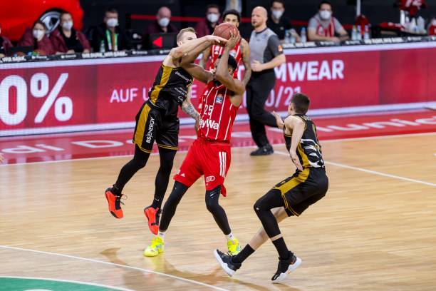 引包夹为队 引包夹为队