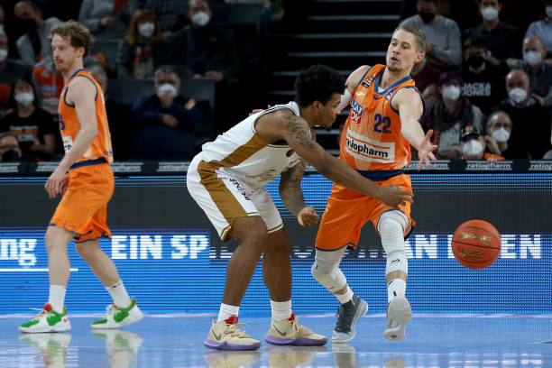 赛季余下时 赛季余下时